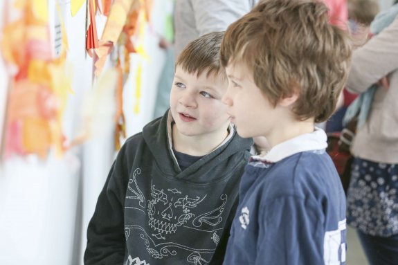 Schools visit the installation